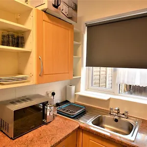Holiday home Lovely 3 Bedroom House Near Barking Station